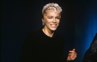 Annie Lennox Longsleeve T-shirt #3124072