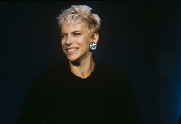 Annie Lennox Longsleeve T-shirt #3124077