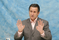 Anthony LaPaglia Longsleeve T-shirt #2290227