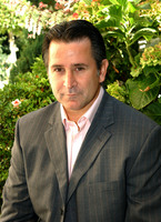 Anthony LaPaglia Longsleeve T-shirt #2318420
