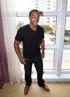 Anthony Mackie Longsleeve T-shirt #2356327