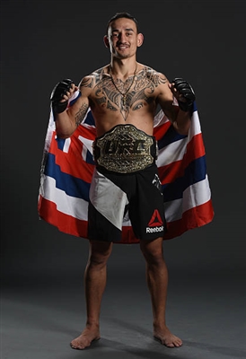 Anthony Pettis Poster 3513758