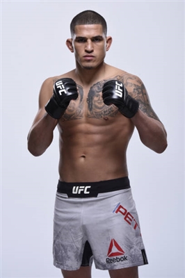 Anthony Pettis Poster 3513812