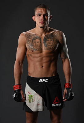 Anthony Pettis Mouse Pad 3513824