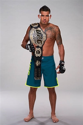 Anthony Pettis Poster 3513933