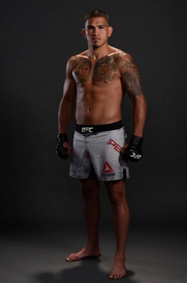 Anthony Pettis Poster 3513970