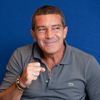Antonio Banderas Longsleeve T-shirt #2324430