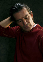 Antonio Banderas Longsleeve T-shirt #2324434