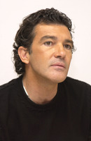 Antonio Banderas Longsleeve T-shirt #2324438