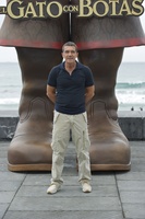 Antonio Banderas Longsleeve T-shirt #2324441
