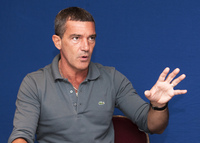 Antonio Banderas Longsleeve T-shirt #2324448