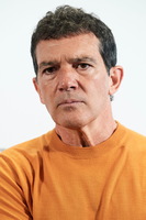 Antonio Banderas Longsleeve T-shirt #3717395