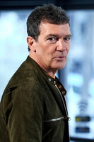 Antonio Banderas Longsleeve T-shirt #3717401