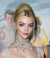 Anya Taylor-joy Longsleeve T-shirt #3951011