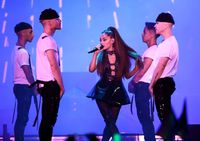 Ariana Grande Longsleeve T-shirt #3310850