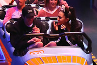 Ariana Grande Sweatshirt #3320852