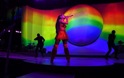 Ariana Grande posters