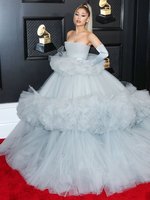 Ariana Grande Sweatshirt #3938725