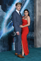 Ariel Winter longsleeve t-shirt #3232265