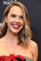 Arielle   Kebbel hoodie #2828184