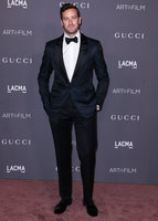 Armie   Hammer Sweatshirt #2866916