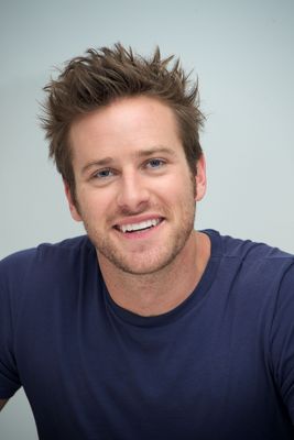 Armie Hammer Poster 2337032