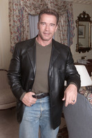 Arnold Schwarzenegger Longsleeve T-shirt #2133718