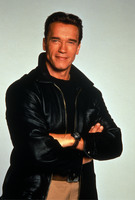 Arnold Schwarzenegger Longsleeve T-shirt #2217110