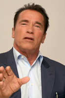 Arnold Schwarzenegger Longsleeve T-shirt #2377677
