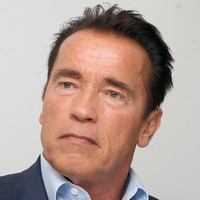 Arnold Schwarzenegger Longsleeve T-shirt #2377684