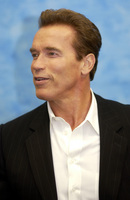 Arnold Schwarzenegger Longsleeve T-shirt #2397797