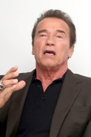 Arnold Schwarzenegger Longsleeve T-shirt #2492759