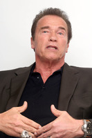 Arnold Schwarzenegger Longsleeve T-shirt #2492763