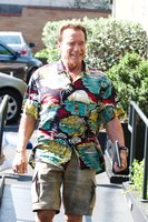 Arnold Schwarzenegger Longsleeve T-shirt #3060411