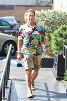 Arnold Schwarzenegger Longsleeve T-shirt #3060417