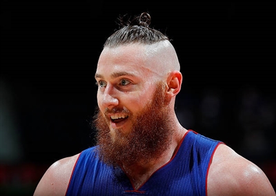 Aron Baynes mug #G1616014