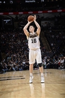 Aron Baynes Sweatshirt #3373827
