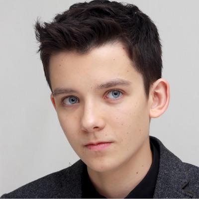 Asa Butterfield Mouse Pad 2367406