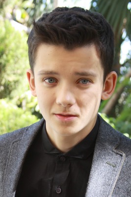 Asa Butterfield tote bag