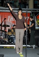 Ashlee Simpson Longsleeve T-shirt #1290377