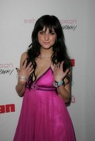 Ashlee Simpson Longsleeve T-shirt #1292070