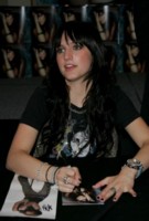 Ashlee Simpson Longsleeve T-shirt #1292082