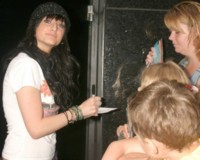 Ashlee Simpson Longsleeve T-shirt #1292147