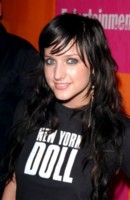 Ashlee Simpson Longsleeve T-shirt #1292177