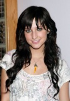 Ashlee Simpson Longsleeve T-shirt #1292260