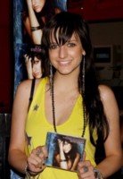 Ashlee Simpson Longsleeve T-shirt #1293975