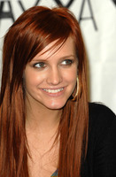 Ashlee Simpson Tank Top #3719313