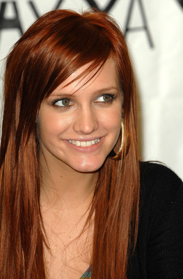 Ashlee Simpson posters