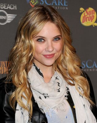 Ashley Benson Poster 1950376