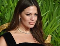 Ashley Graham Longsleeve T-shirt #2946625